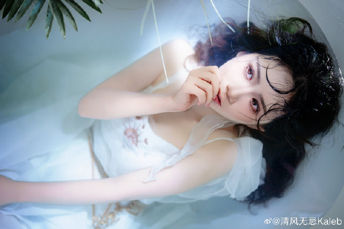 海贼王实拍版 海报